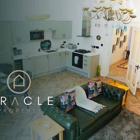 The Penthouse At Mercers Croft Stratford-upon-Avon Phòng bức ảnh